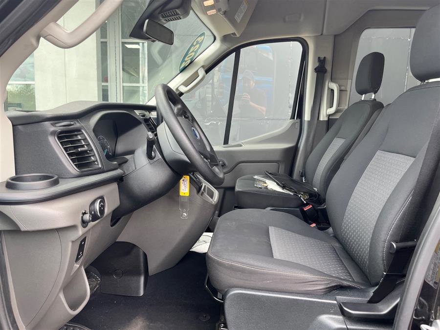 Used 2023 Ford Transit 350 XLT image 7