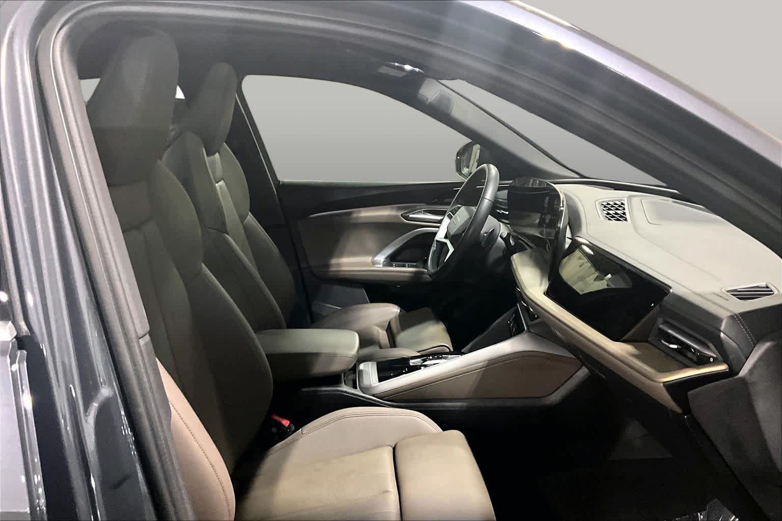 Used 2025 Audi Q5 Premium Plus AWD/4WD image 9