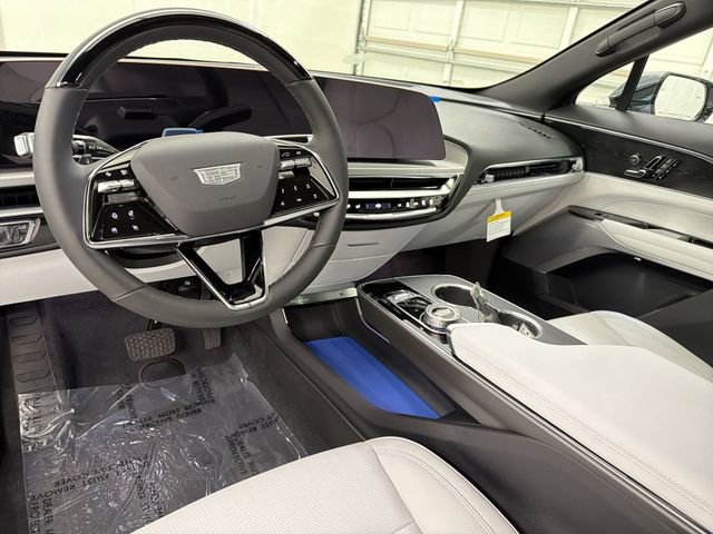 New 2026 Cadillac Lyriq Premium Sport w/ LPO, ONYX Package image 21