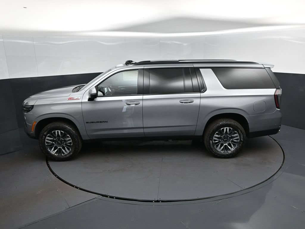 New 2026 Chevrolet Suburban Z71 w/ Comfort Package AWD/4WD image 32