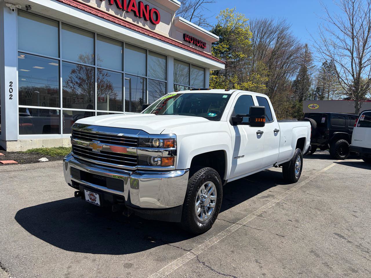 Used 2018 Chevrolet Silverado 2500 W/T w/ WT Convenience Package AWD/4WD image 2