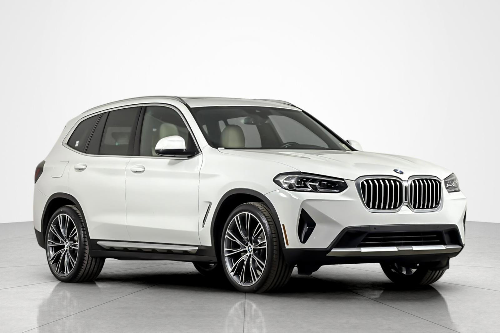Used 2023 BMW X3 sDrive30i w/ Convenience Package image 7