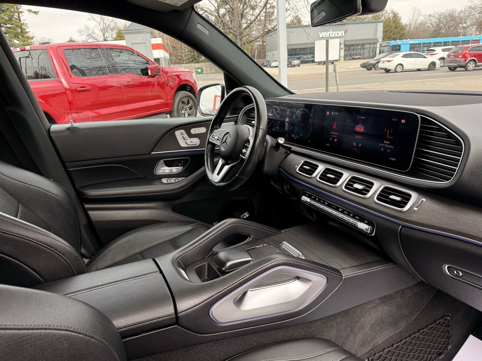 Used 2020 Mercedes-Benz GLE 350 4MATIC w/ Premium Package image 21