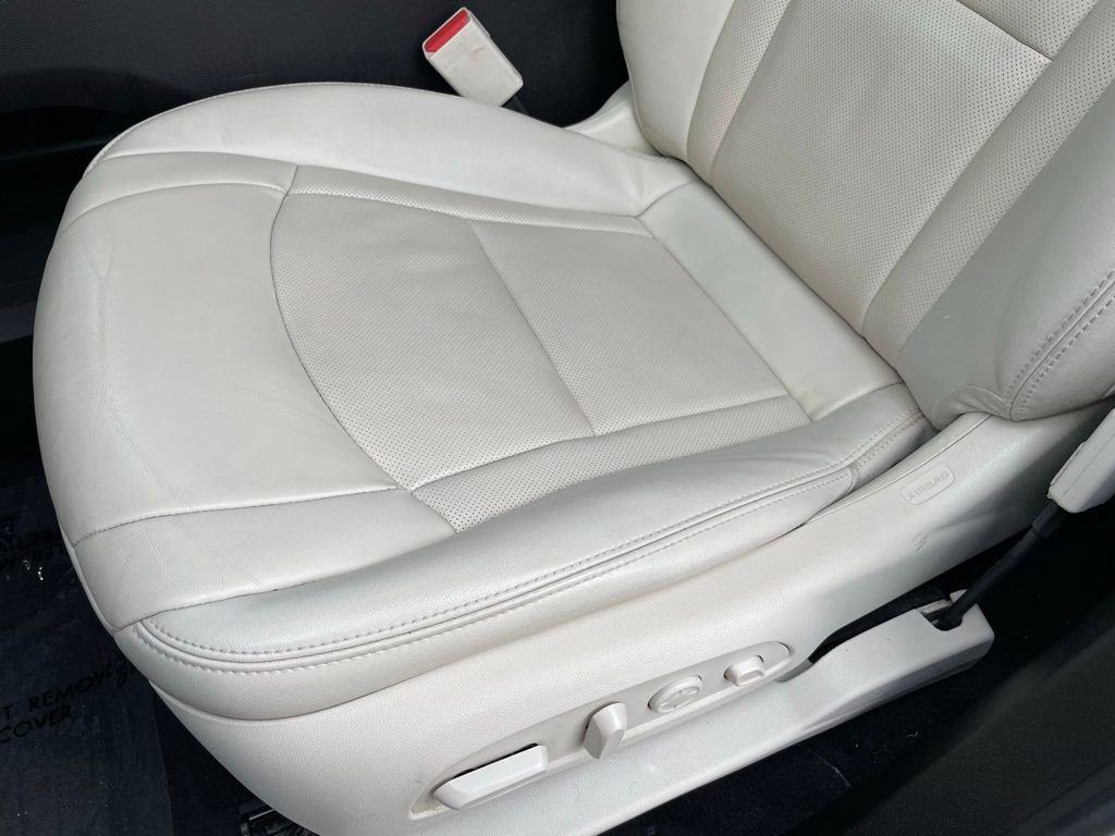 Used 2023 Buick Enclave Premium w/ Experience Buick Package image 25