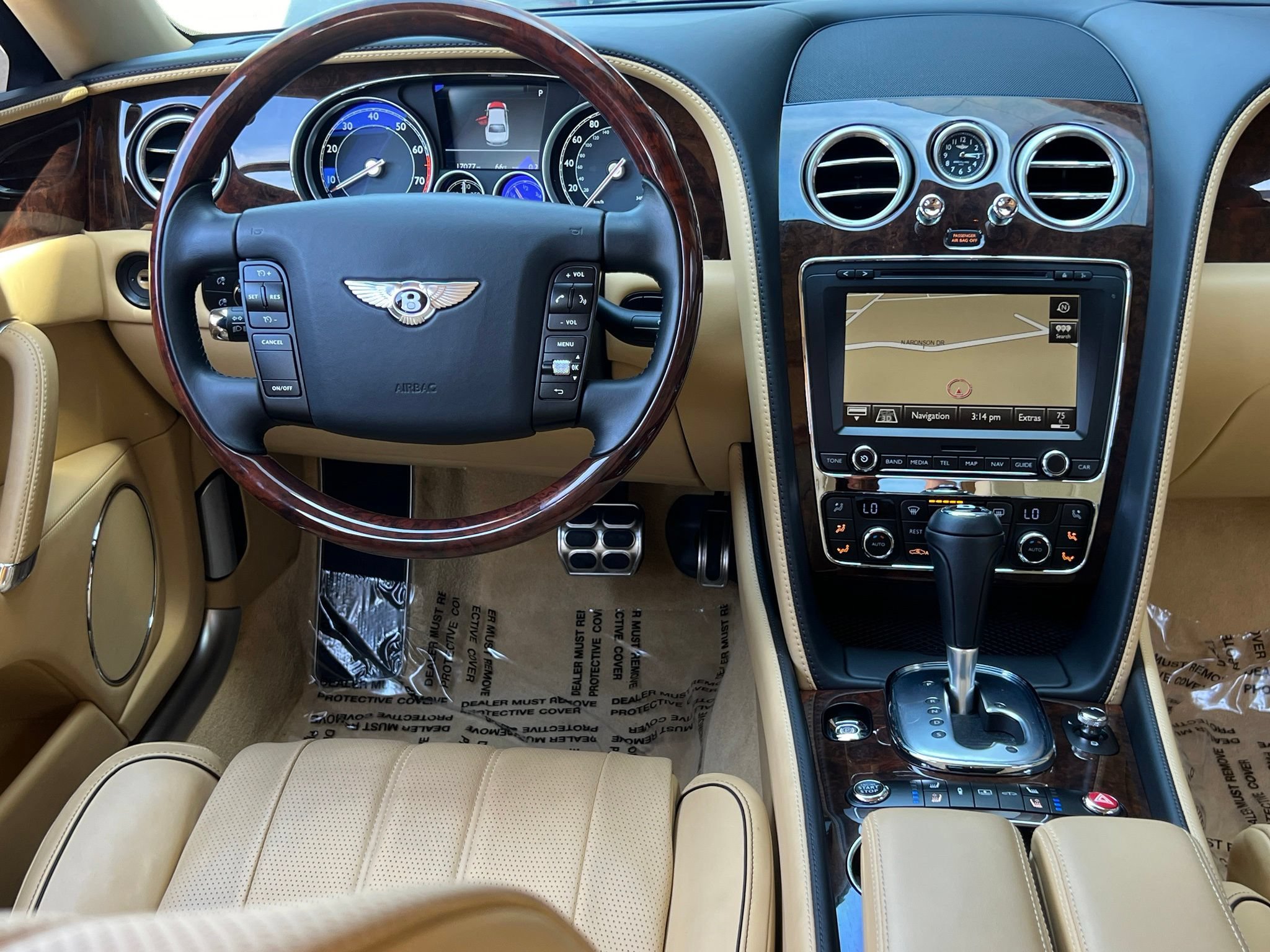 Used 2014 Bentley Flying Spur W12 AWD/4WD image 14