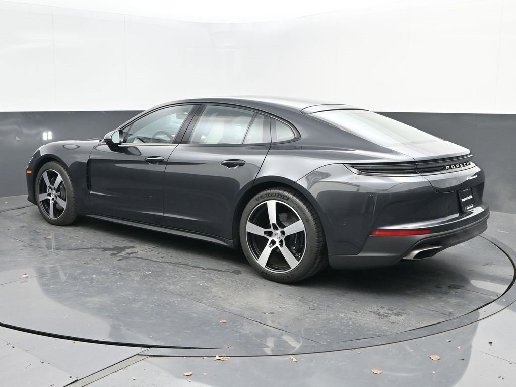 New 2025 Porsche Panamera image 3