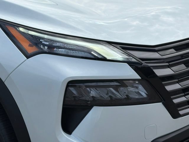 New 2026 Nissan Rogue SV w/ Cold Weather Package FWD image 9