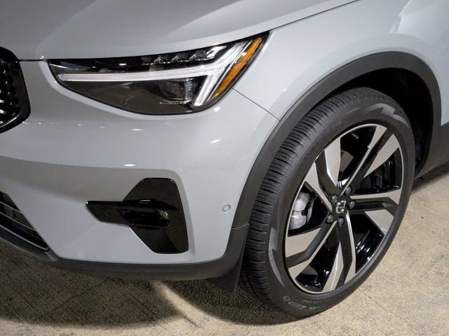 New 2025 Volvo XC40 B5 Ultra w/ Climate Package AWD/4WD image 9
