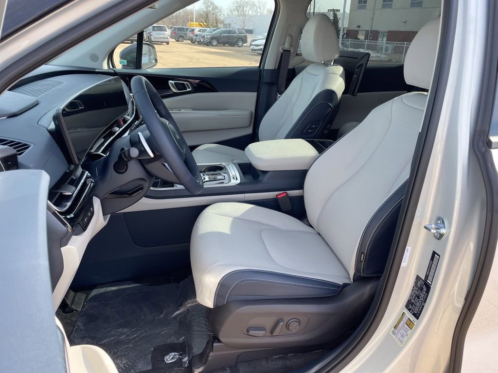 New 2026 Kia Carnival SX Prestige image 8