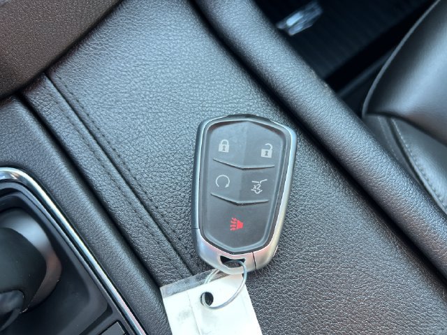 Used 2024 Cadillac XT6 Luxury w/ LPO, Floor Liner Package AWD/4WD image 35
