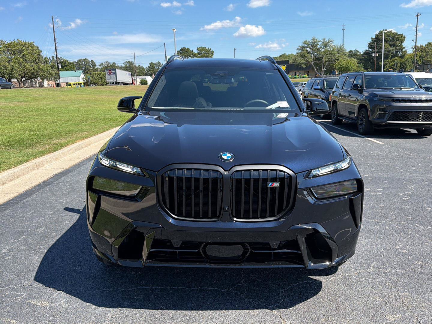 New 2027 BMW X7 M60i AWD/4WD image 9