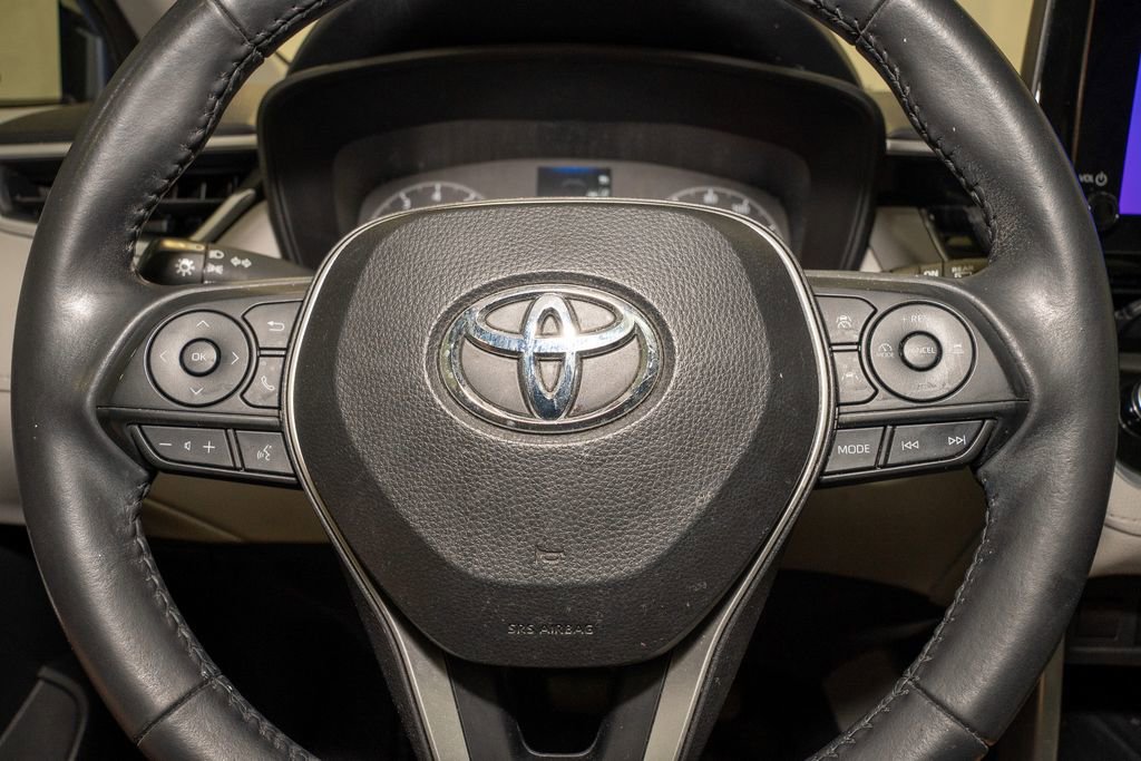 Used 2023 Toyota Corolla Cross LE image 17