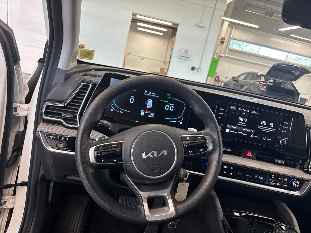Certified 2023 Kia Sportage LX AWD/4WD image 8