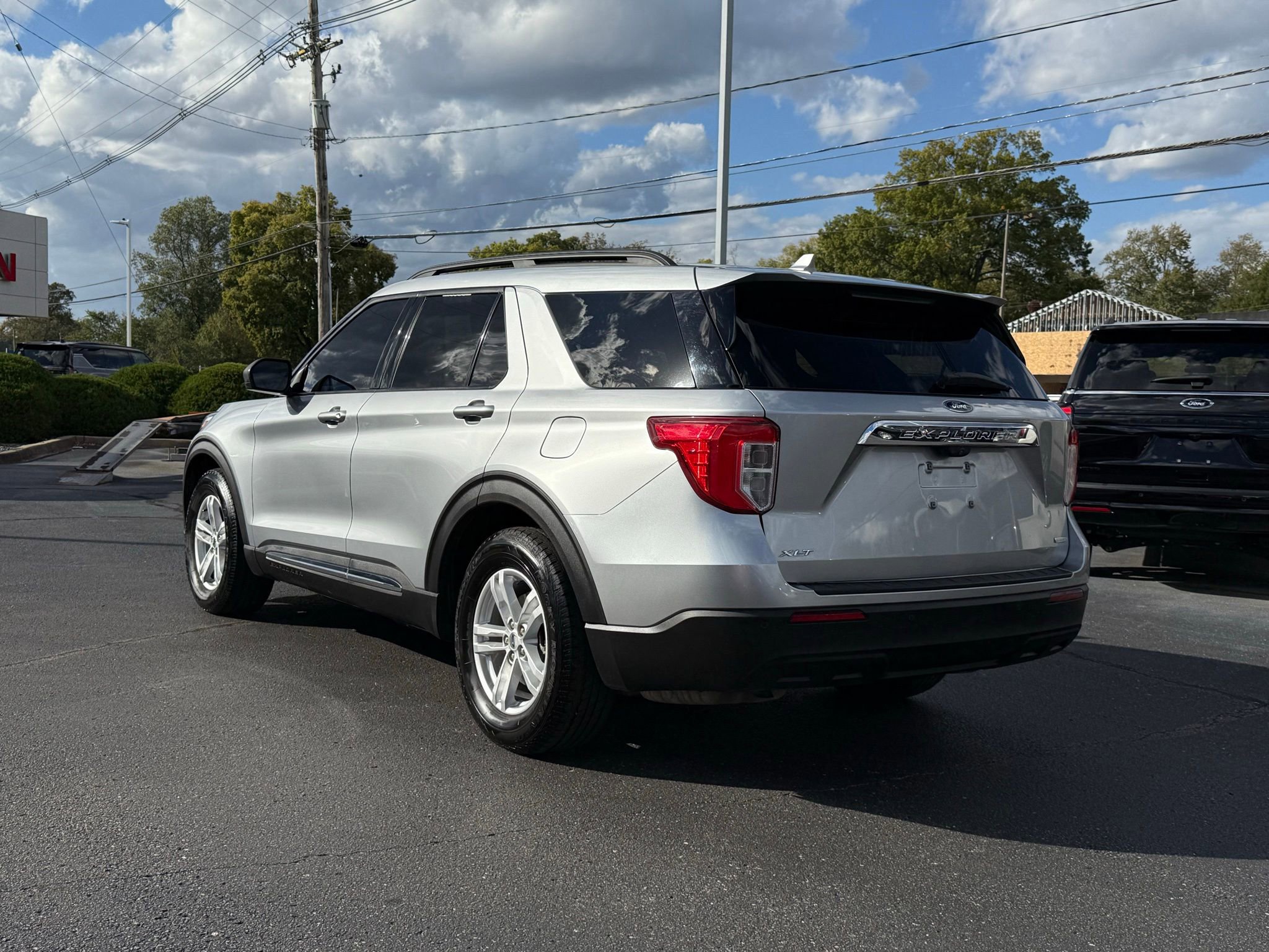 Used 2020 Ford Explorer XLT video 3