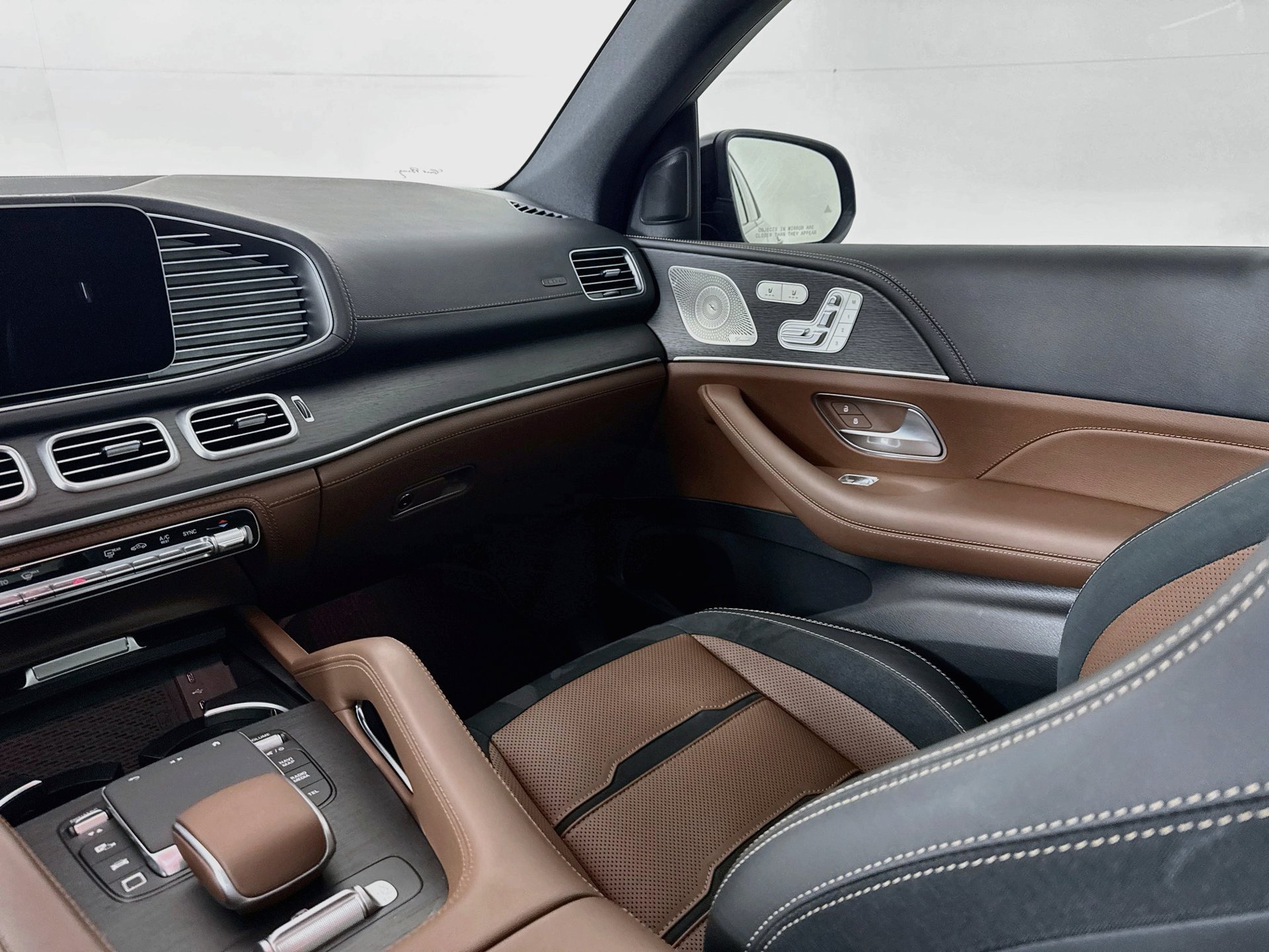 Certified 2026 Mercedes-Benz GLE 53 AMG 4MATIC Coupe image 26