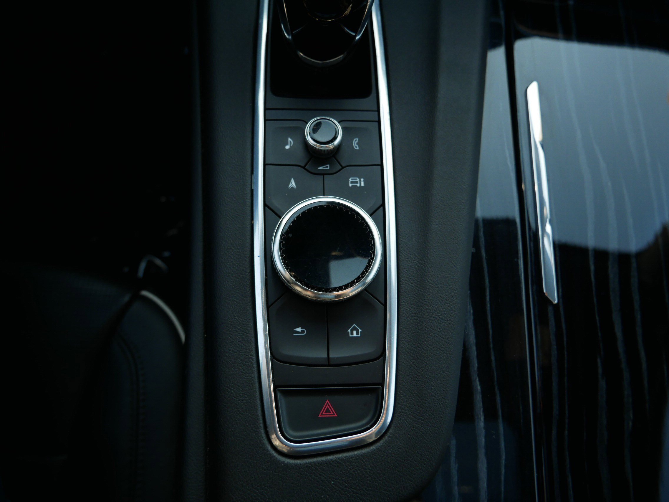 Used 2022 Cadillac Escalade ESV Sport w/ Touring Package AWD/4WD image 29