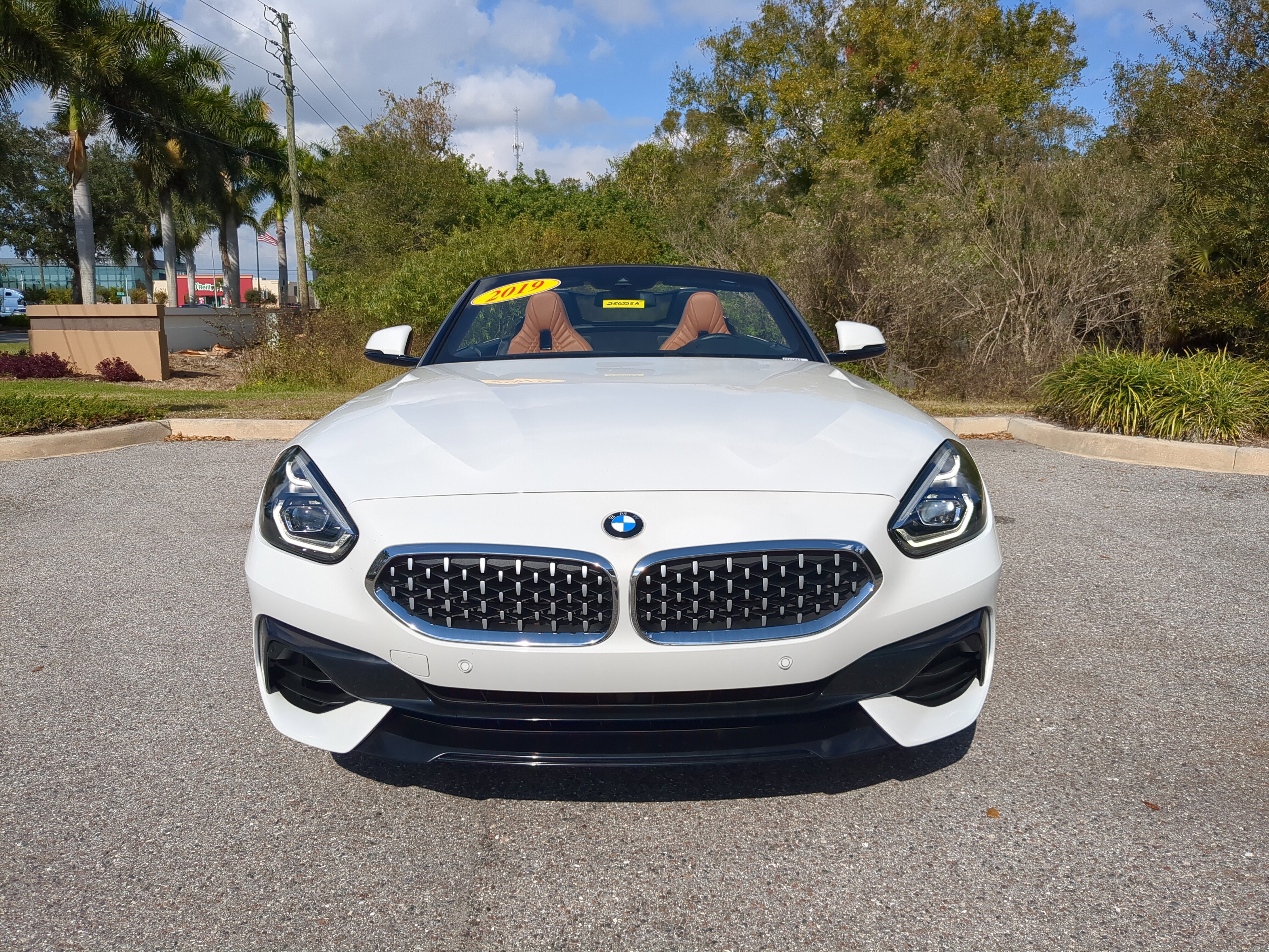 Used 2019 BMW Z4 sDrive30i w/ Executive Package image 2