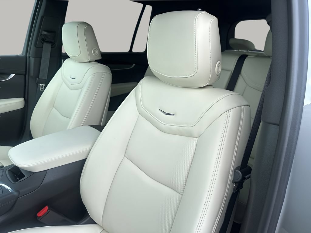 New 2025 Cadillac XT6 Sport w/ Technology Package AWD/4WD image 22