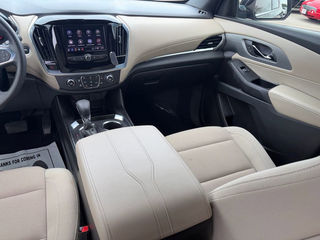 Used 2022 Chevrolet Traverse LS FWD image 23