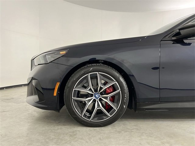 Used 2024 BMW i5 M60 w/ Premium Package image 34