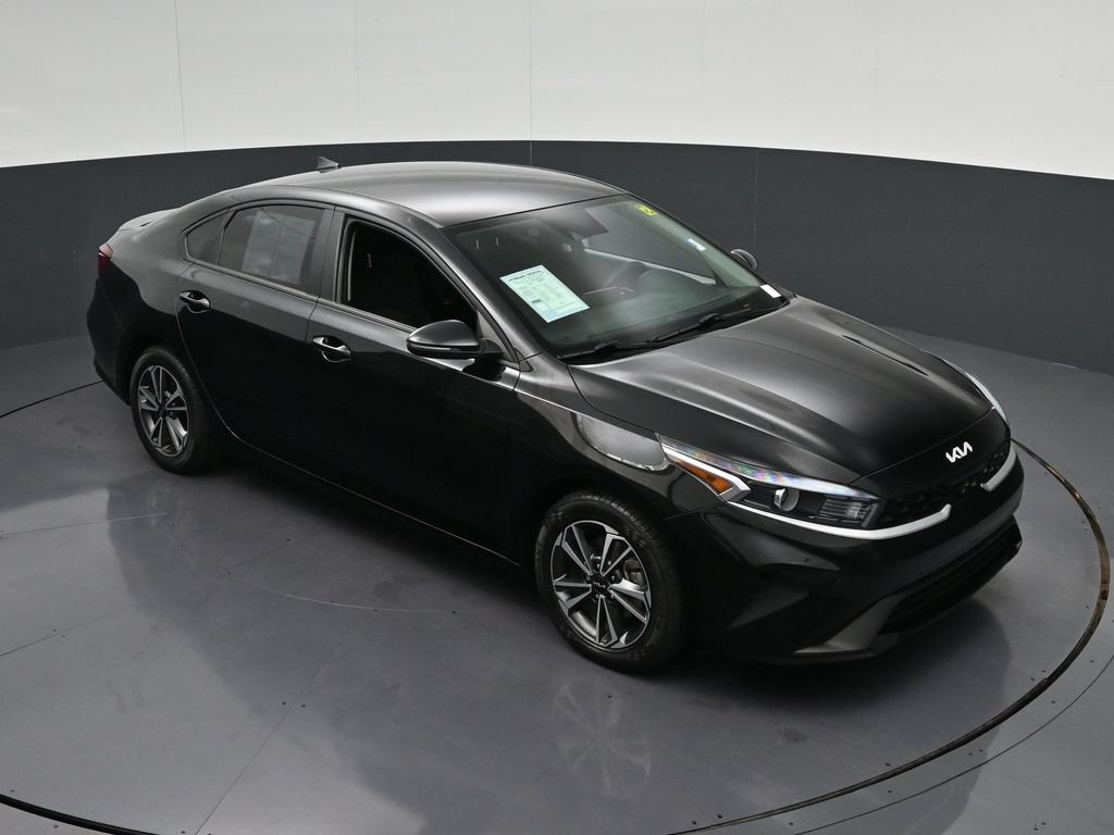 Used 2024 Kia Forte LXS w/ LXS Technology Package FWD image 21