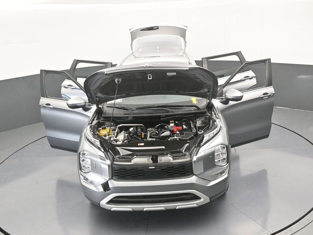 Used 2022 Mitsubishi Outlander SE image 77