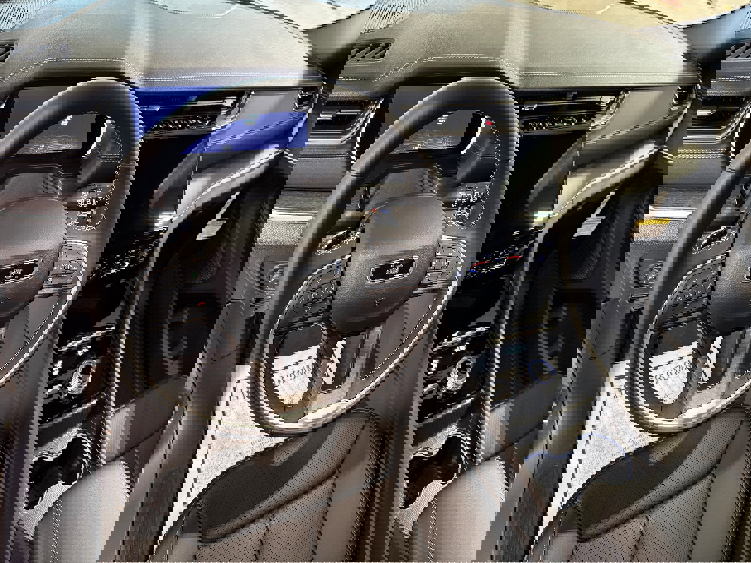 New 2025 Jeep Grand Cherokee L Limited image 24