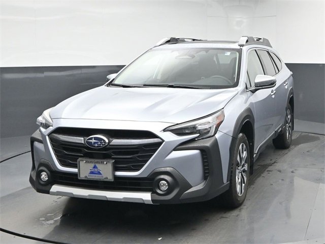 Used 2023 Subaru Outback Touring XT image 3