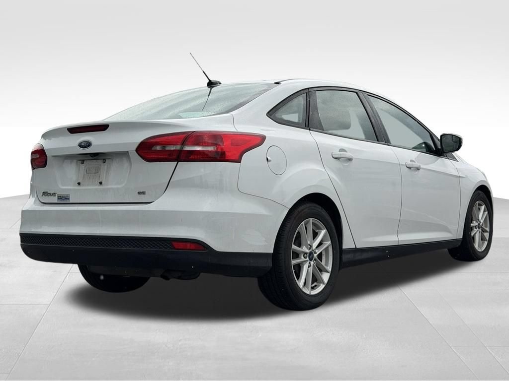 Used 2016 Ford Focus SE FWD image 7