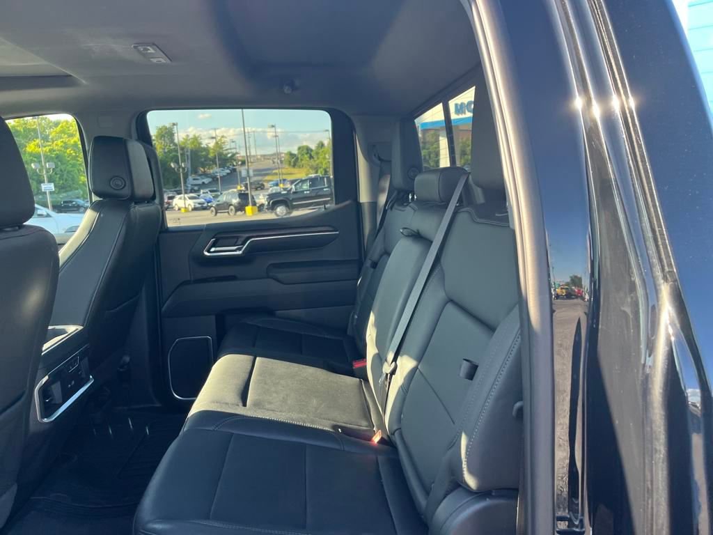 Used 2022 GMC Sierra 1500 SLT w/ SLT Premium Plus Package image 24