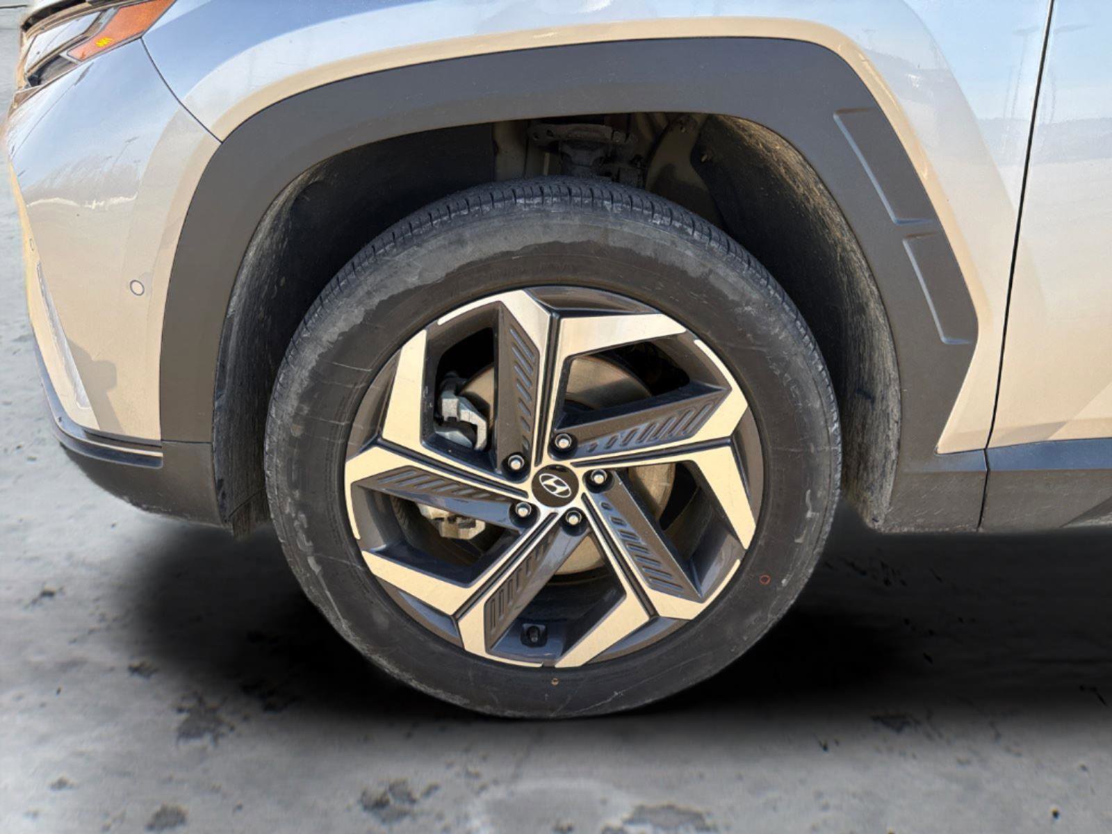 Used 2024 Hyundai Tucson Limited image 14