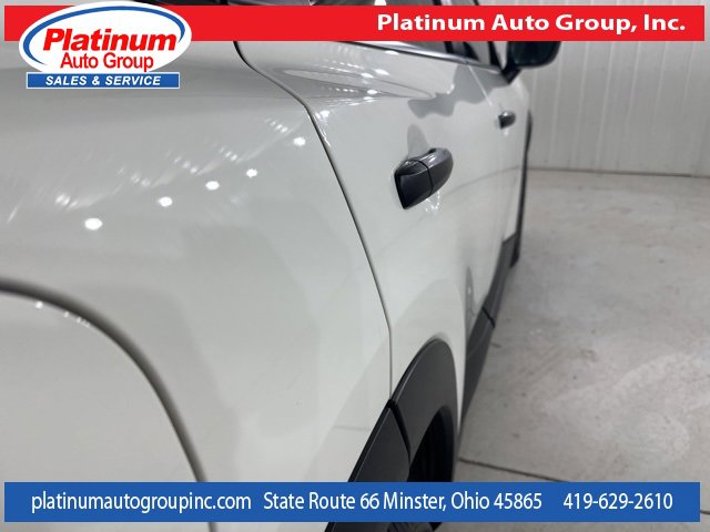 Used 2021 Nissan Rogue S image 36