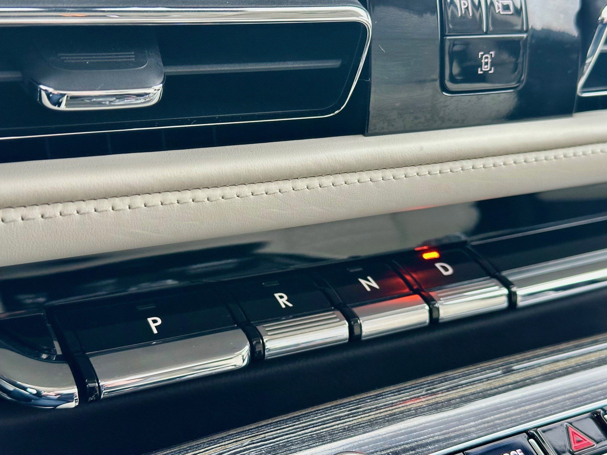 Used 2024 Lincoln Aviator Black Label w/ Dynamic Handling Package image 28