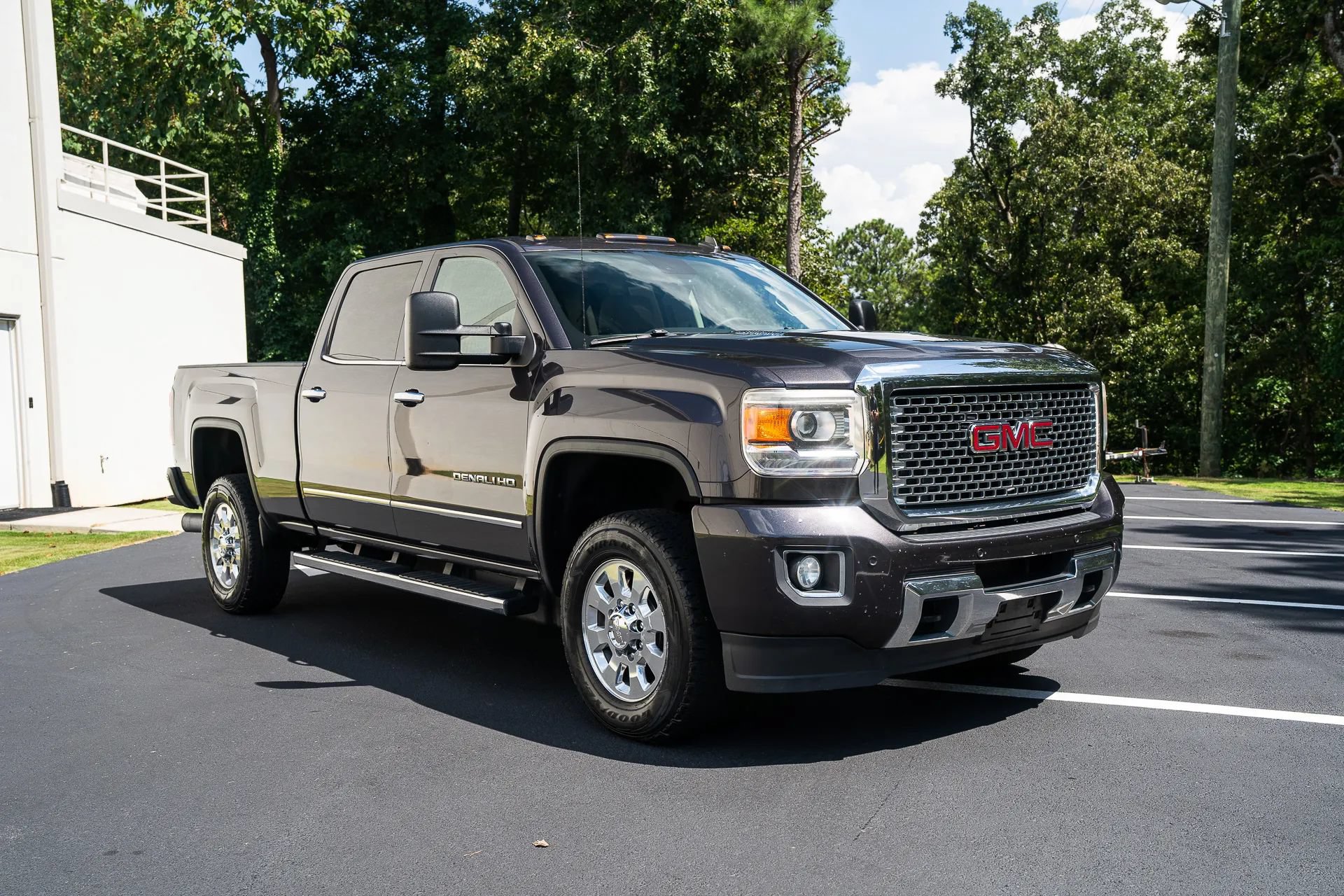 Used 2015 GMC Sierra 3500 Denali w/ Duramax Plus Package AWD/4WD image 12