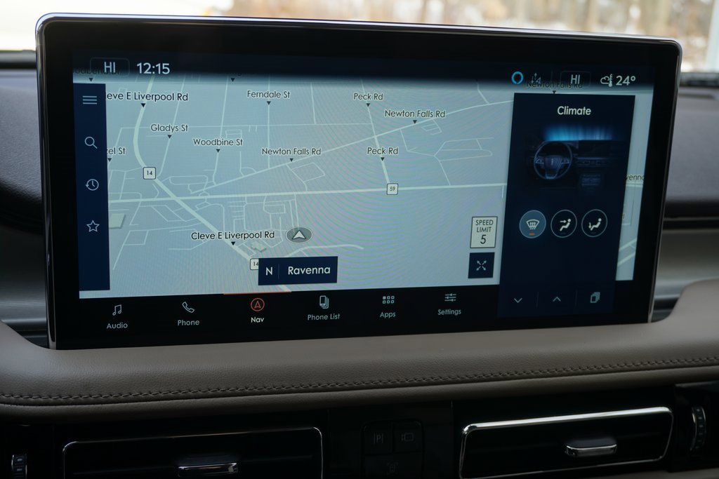 Used 2023 Lincoln Nautilus AWD w/ Premium Package image 27