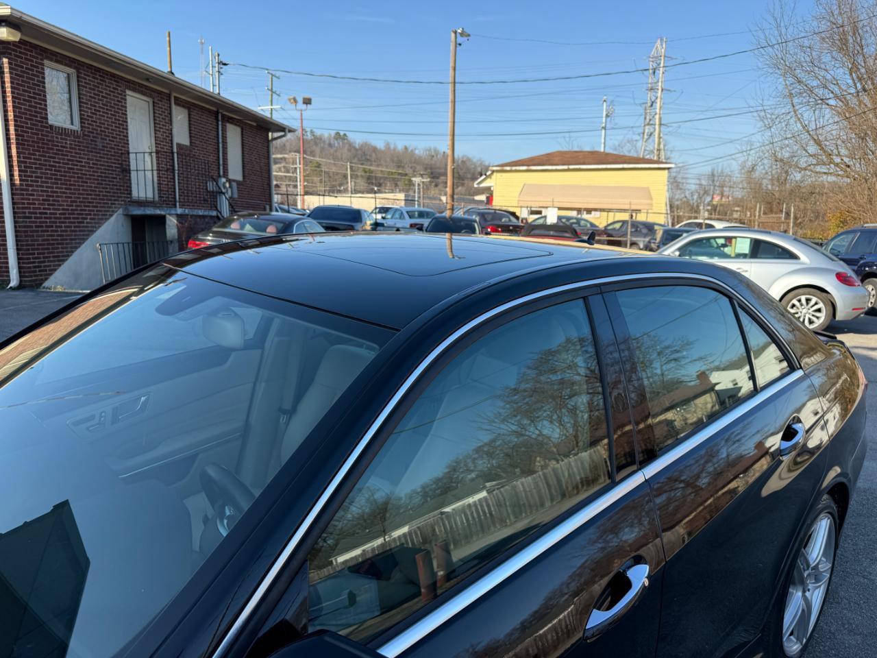 Used 2014 Mercedes-Benz E 350 4MATIC Sedan image 10