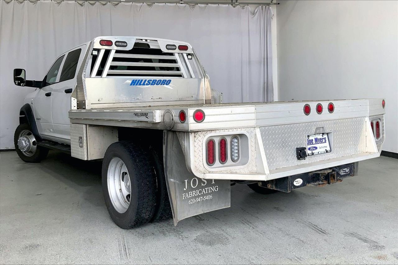 Used 2022 RAM 5500 Tradesman w/ Chrome Appearance Group image 5