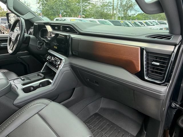 Used 2024 GMC Sierra 2500 Denali w/ Denali Reserve Package AWD/4WD image 19