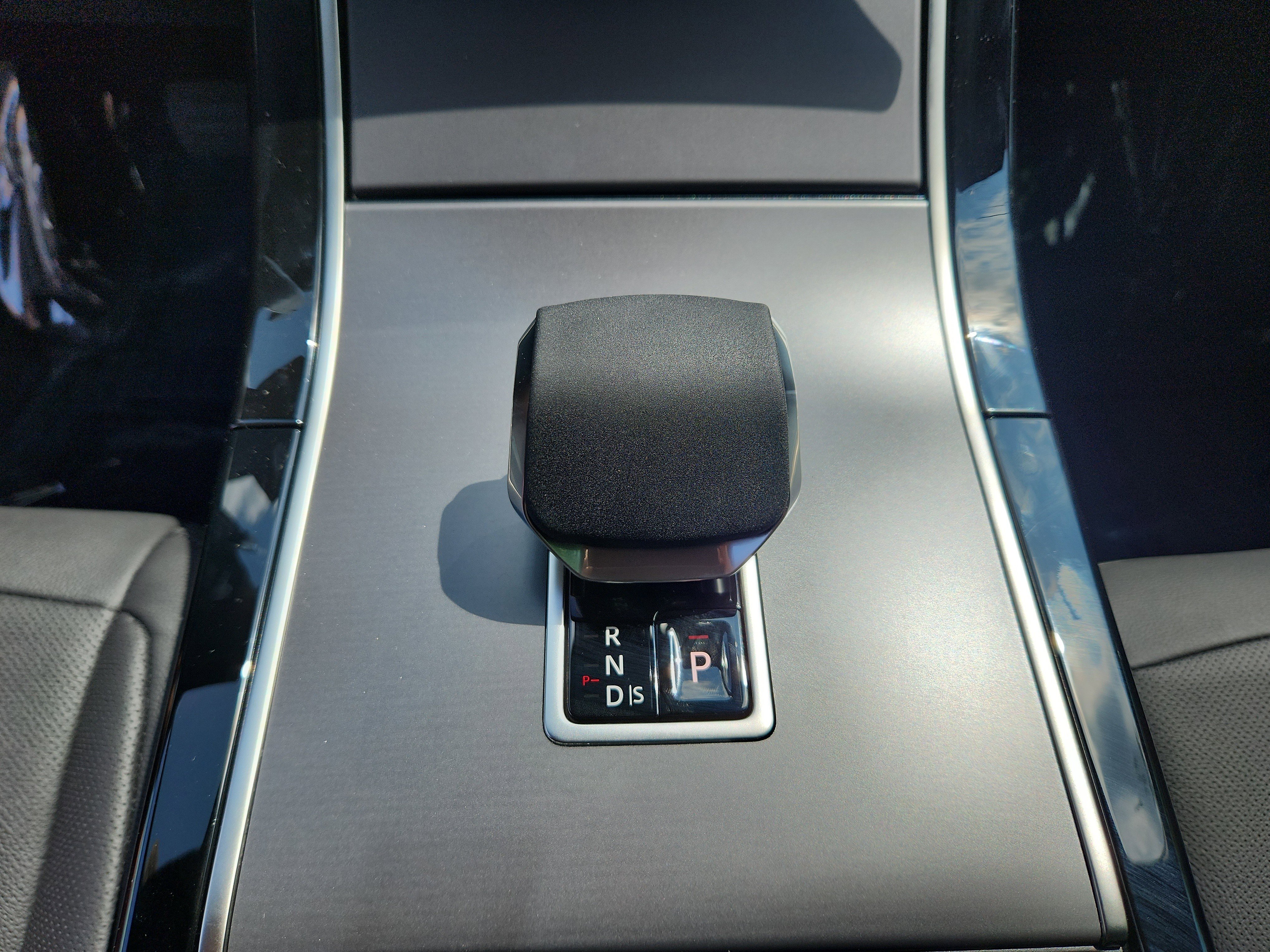 New 2026 Land Rover Range Rover Evoque S image 16