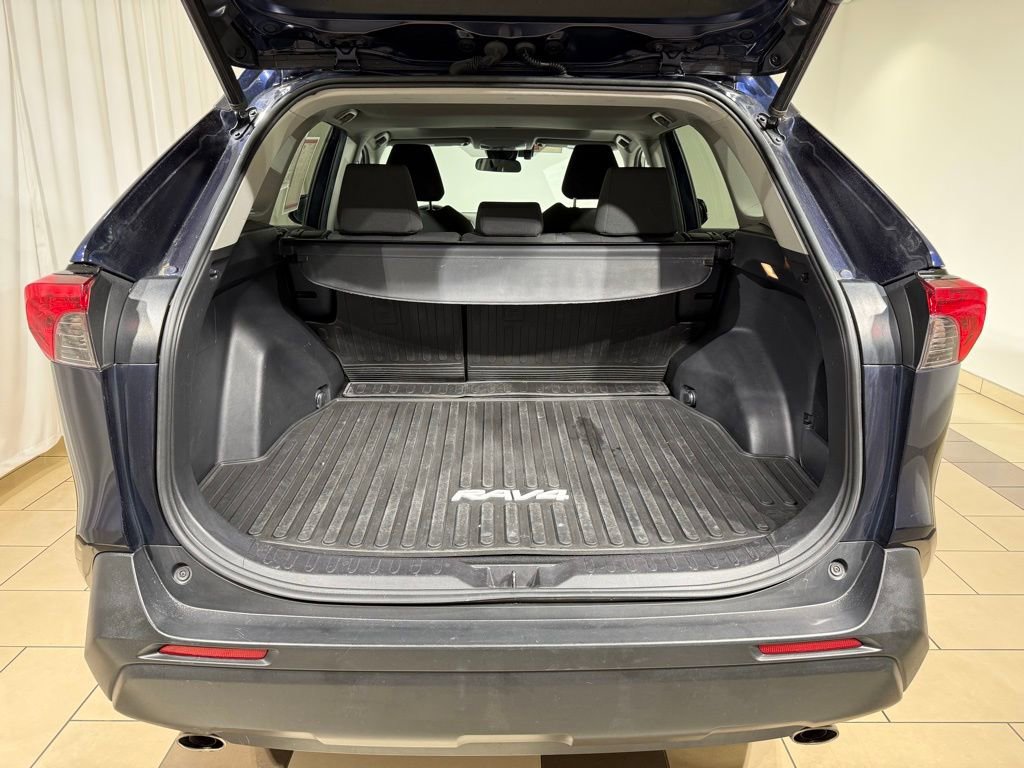 Certified 2019 Toyota RAV4 XLE w/ Convenience Package image 11