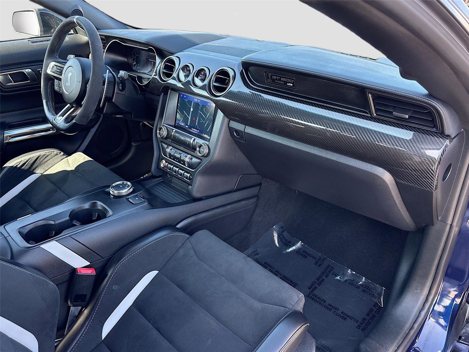 Used 2020 Ford Mustang Shelby GT500 w/ Carbon Fiber Track Pack image 30