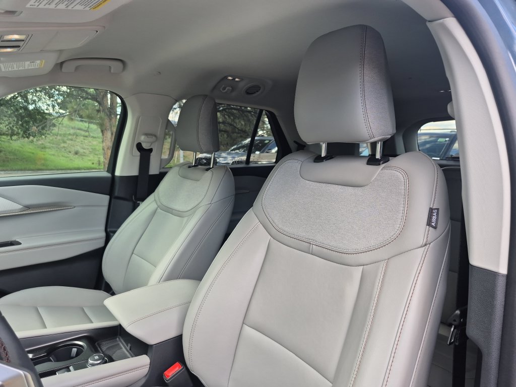 New 2026 Ford Explorer Active w/ Active Comfort Package AWD/4WD image 12