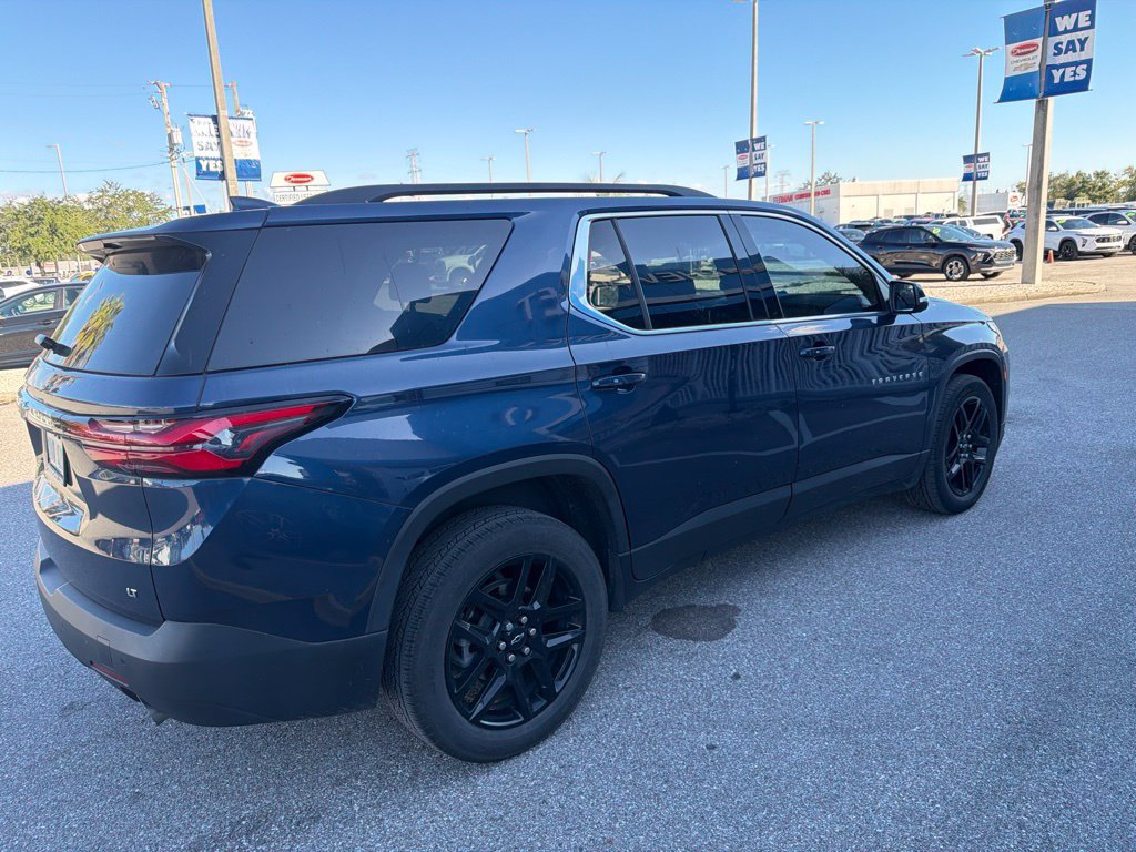 Used 2022 Chevrolet Traverse LT FWD image 13