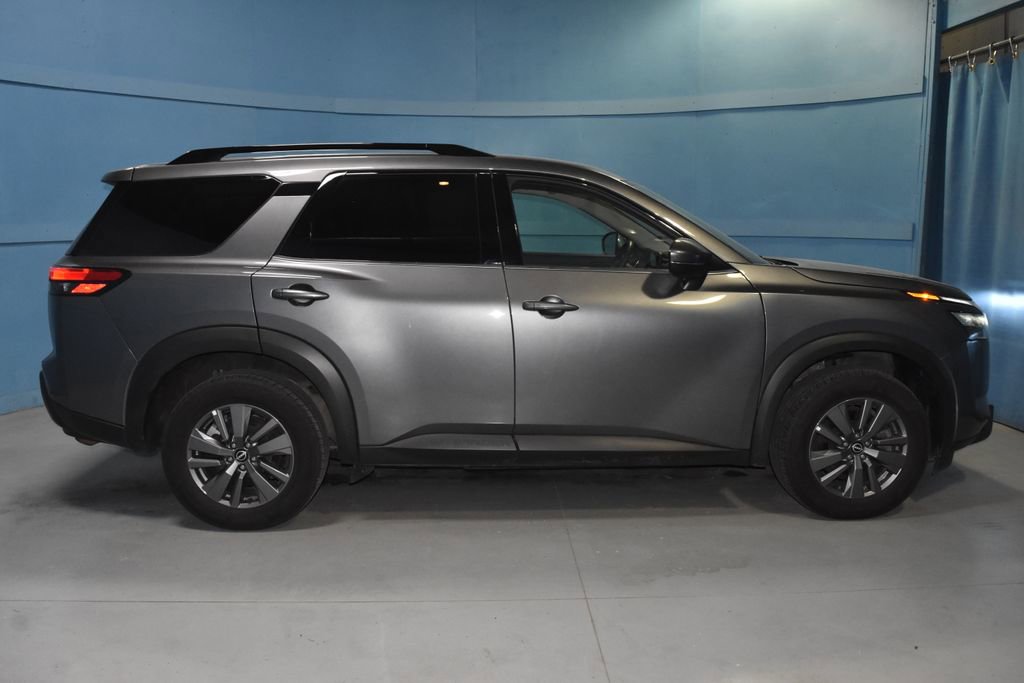 Certified 2024 Nissan Pathfinder SV image 19