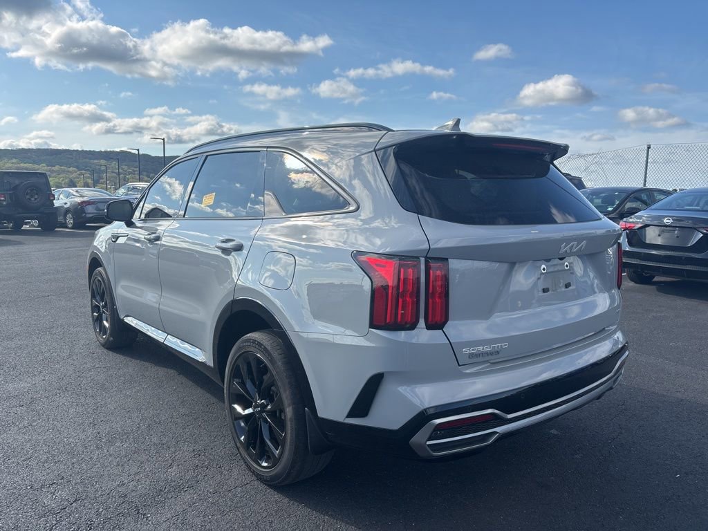 Certified 2023 Kia Sorento SX image 5