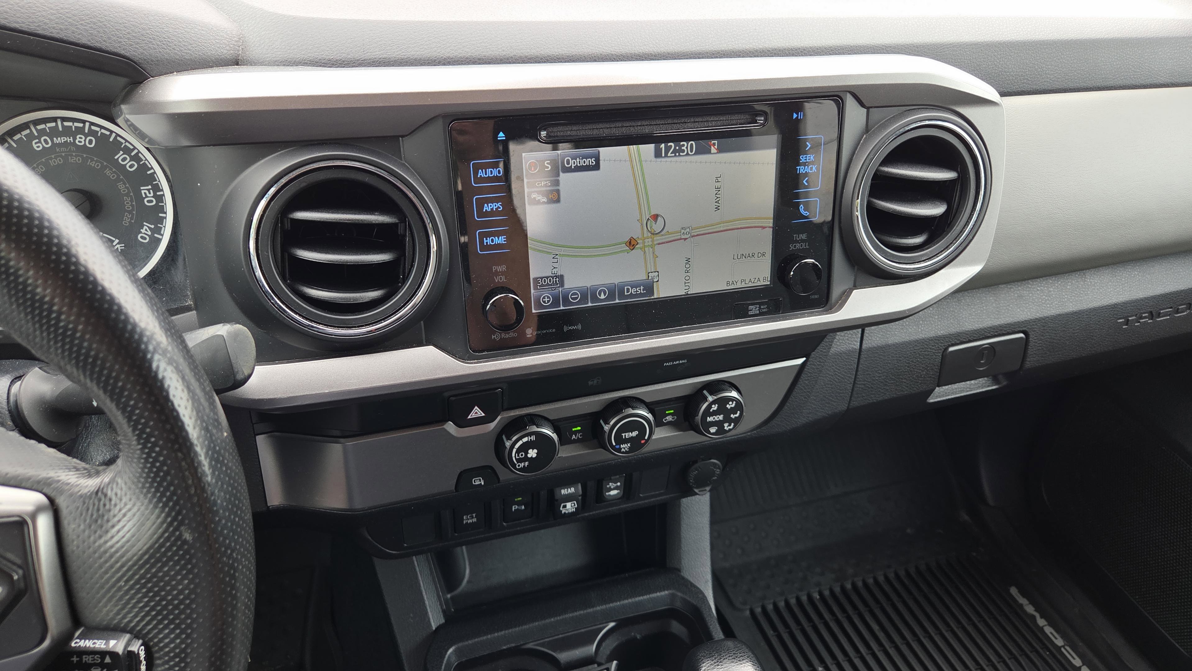 Used 2019 Toyota Tacoma SR5 image 19