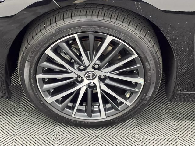Certified 2024 Lexus ES 300h w/ Premium Package FWD image 23