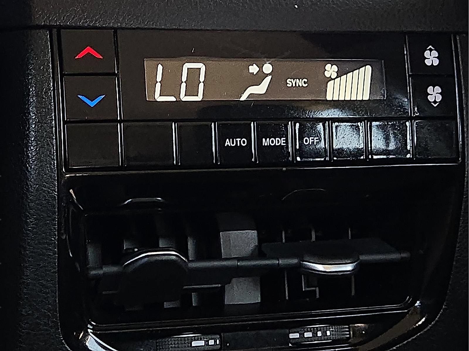 Used 2022 Jeep Grand Cherokee L Laredo w/ Luxury Tech Group I AWD/4WD image 12