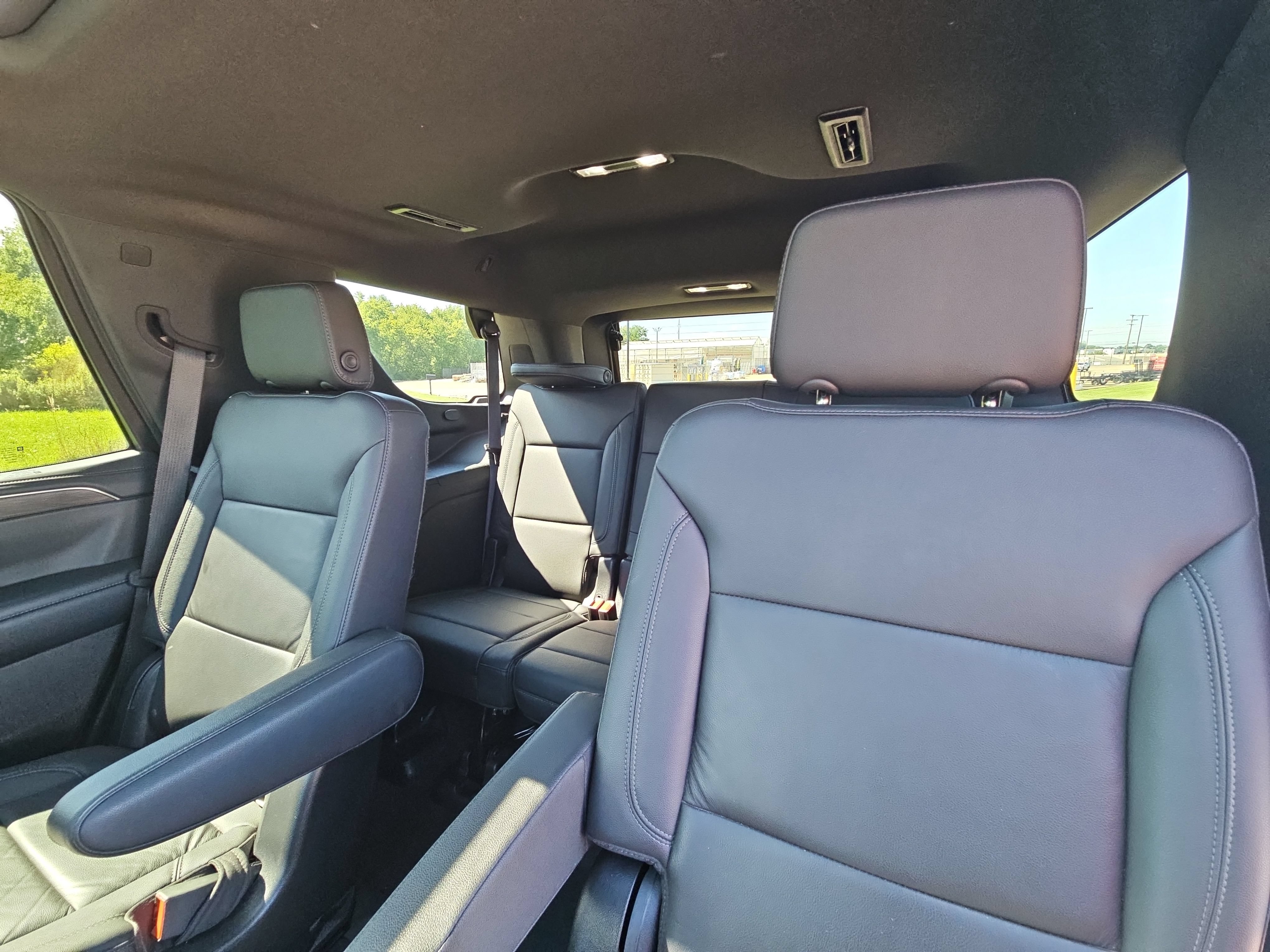 Used 2022 Chevrolet Tahoe Z71 AWD/4WD image 17