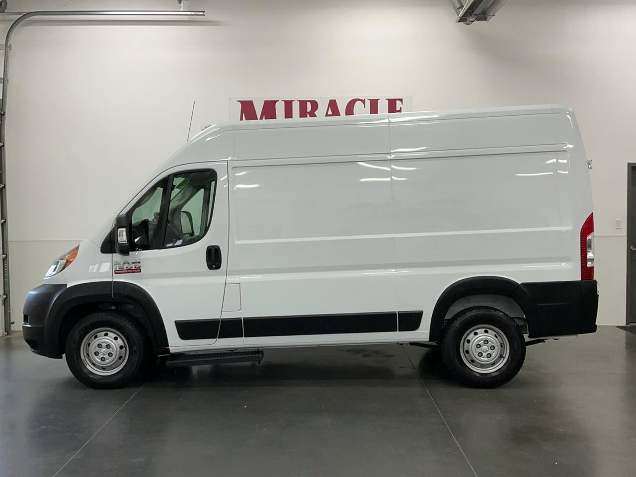 Used 2021 RAM ProMaster 1500 FWD image 2